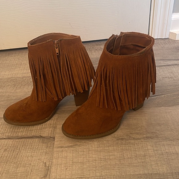 Fringe suede ankle boots 7.5 - Picture 2 of 5